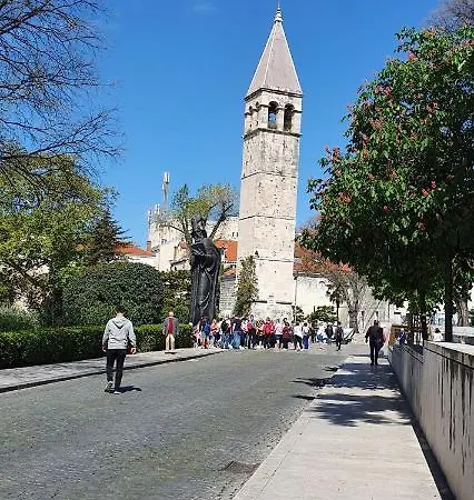Appartamento Tri Kantuna Osibov Kaštela