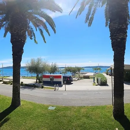 By Osibov Silverfish & Goldenfish Apartman *