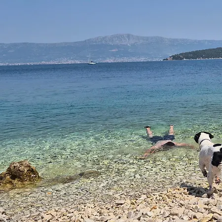 By Osibov Silverfish & Goldenfish Apartman Kastela