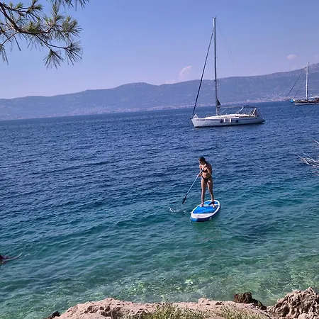 By Osibov Silverfish & Goldenfish * Kastela